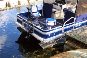 Finding the Right Horsepower For Your Boat | Pontoon-Depot
