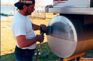 How to Clean and Polish Aluminum Pontoons | Pontoon-Depot